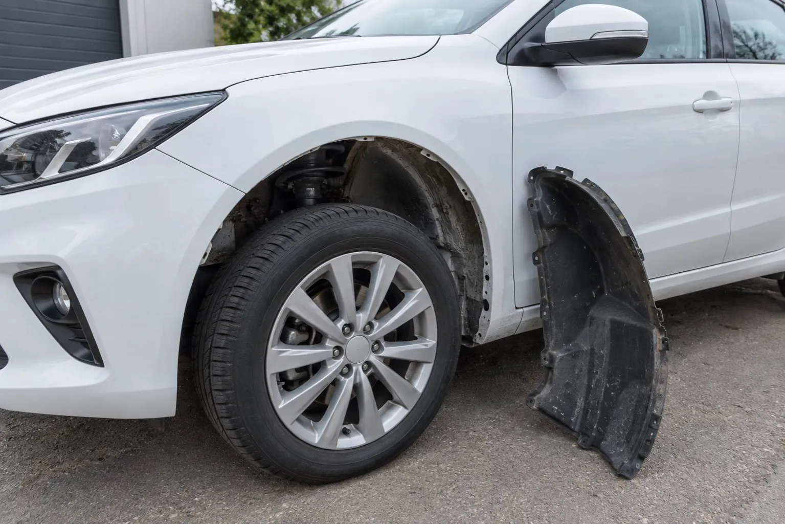 Открытая колёсная арка KIA снаружи